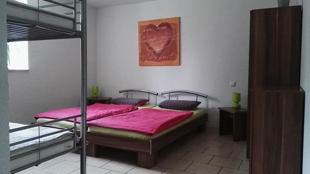 Feriendomizil-Roger-Wohnung-1 Leipzig Extérieur photo